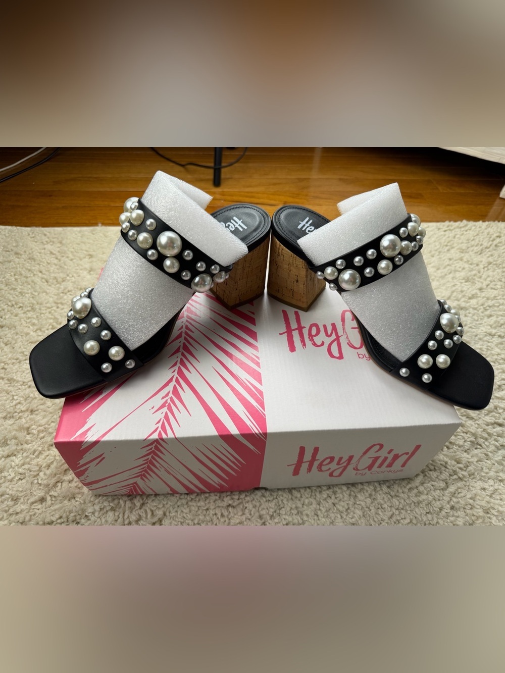 Size 8 Hey Girl Corky’s Divine Pearls Sandals
